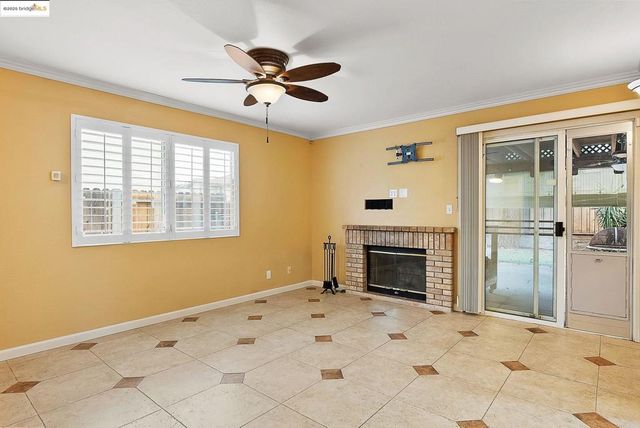 5130 Kegan Ln, Oakley, CA 94561