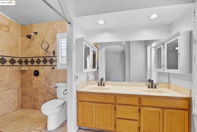 5130 Kegan Ln, Oakley, CA 94561