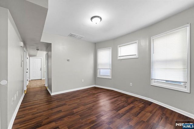 82 S 13th Street 2, Newark, NJ 07107