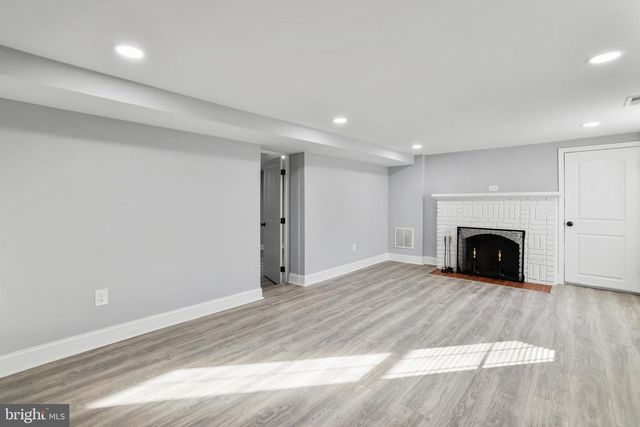 6105 43RD AVE, Hyattsville, MD 20781