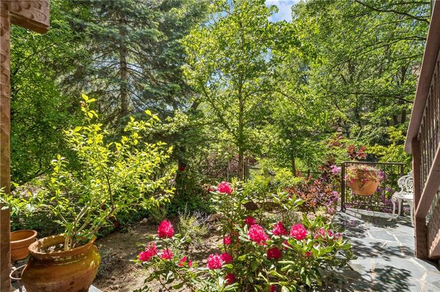 28971 North Shore Road, Lake Arrowhead, CA 92352