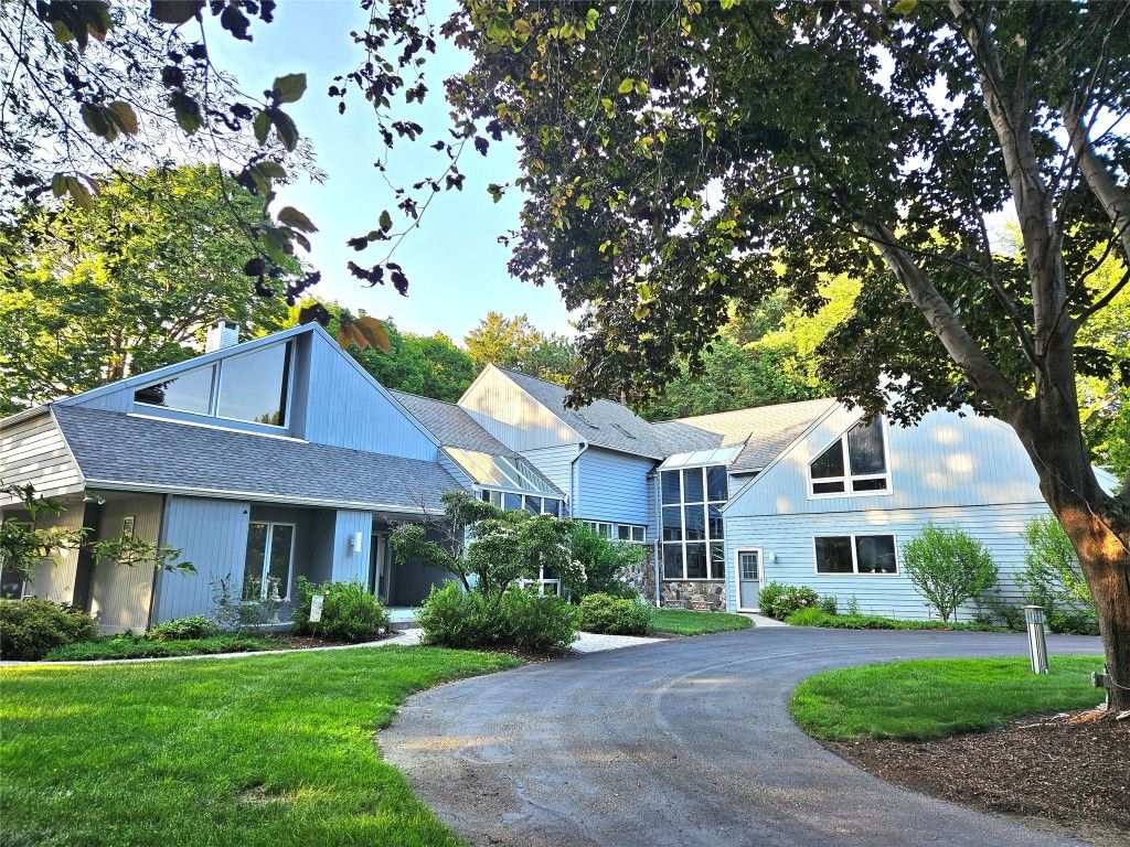 5360 WOLF Road, Erie, PA 16505