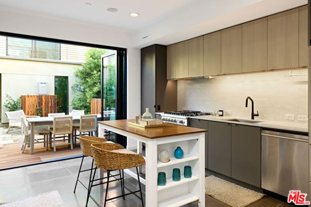 744 Brooks Avenue, Venice (los Angeles), CA 90291