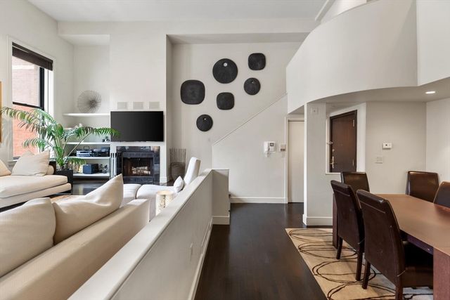 201 Newbury St 202, Boston, MA 02116