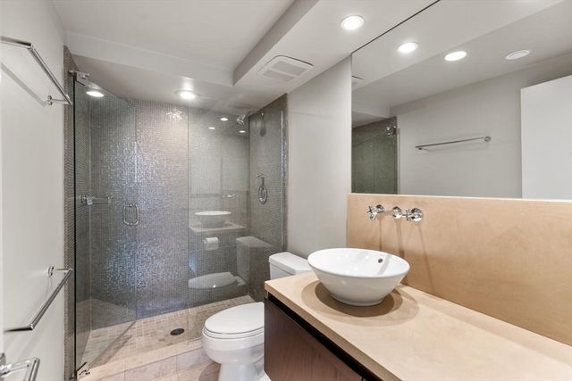 201 Newbury St 202, Boston, MA 02116