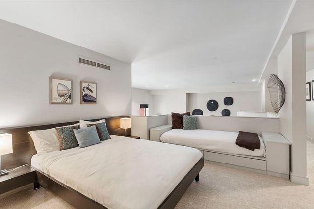 201 Newbury St 202, Boston, MA 02116