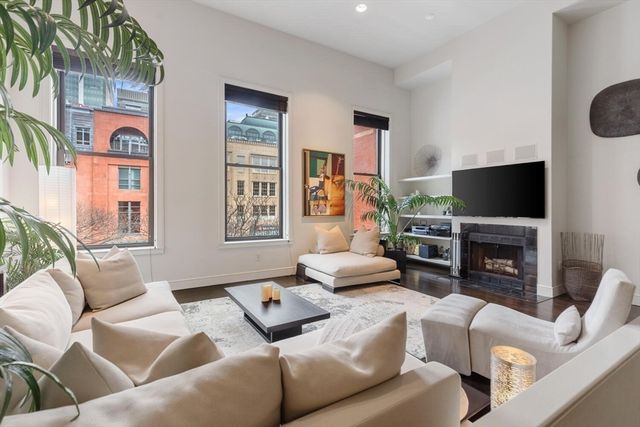 201 Newbury St 202, Boston, MA 02116