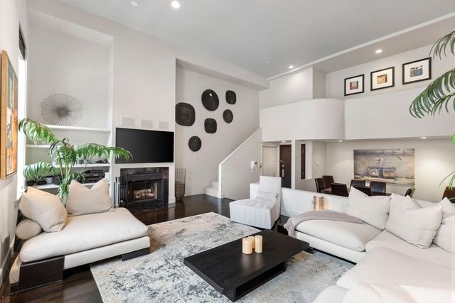201 Newbury St 202, Boston, MA 02116