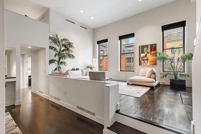 201 Newbury St 202, Boston, MA 02116