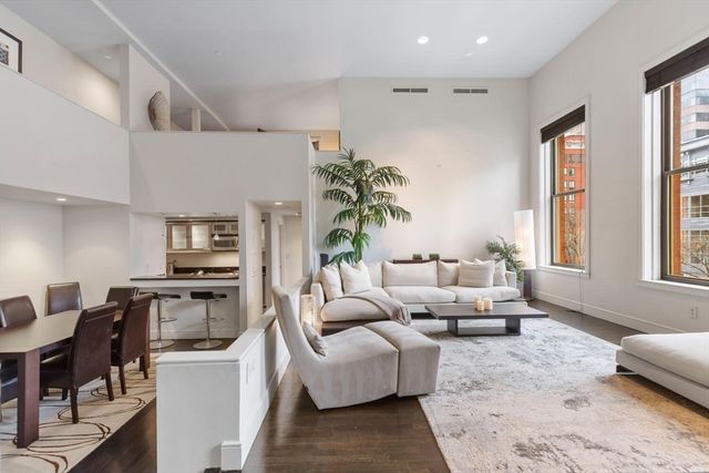 201 Newbury St 202, Boston, MA 02116
