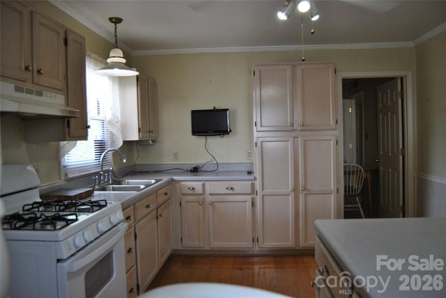 909 Timberlane Drive, Mount Holly, NC 28120