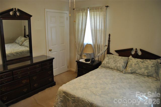 909 Timberlane Drive, Mount Holly, NC 28120