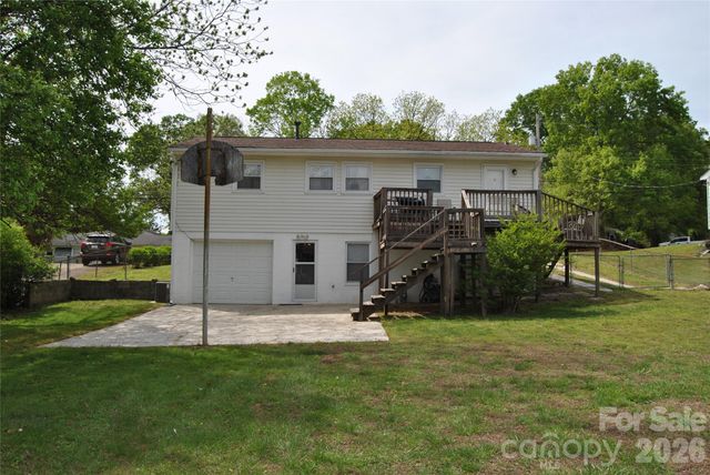 909 Timberlane Drive, Mount Holly, NC 28120