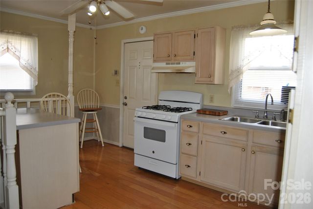 909 Timberlane Drive, Mount Holly, NC 28120