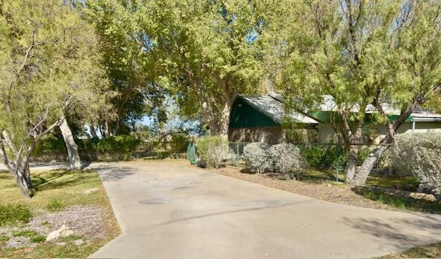 5038 N Sullivan Rd, Fort Stockton, TX 79735