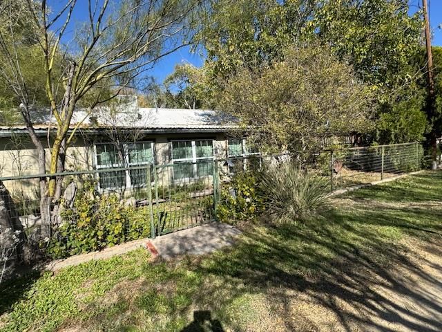 5038 N Sullivan Rd, Fort Stockton, TX 79735