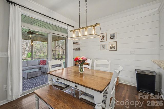 128 Lantern Acres Drive, Mooresville, NC 28115