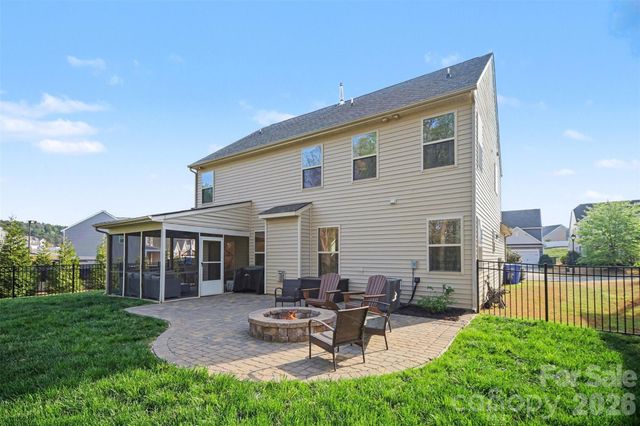 128 Lantern Acres Drive, Mooresville, NC 28115