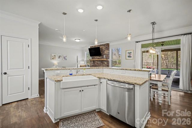 128 Lantern Acres Drive, Mooresville, NC 28115