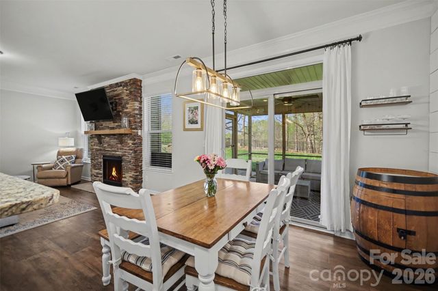 128 Lantern Acres Drive, Mooresville, NC 28115