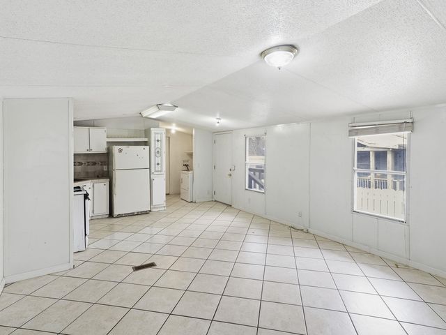 139 Stony Mont DR, Del Valle, TX 78617