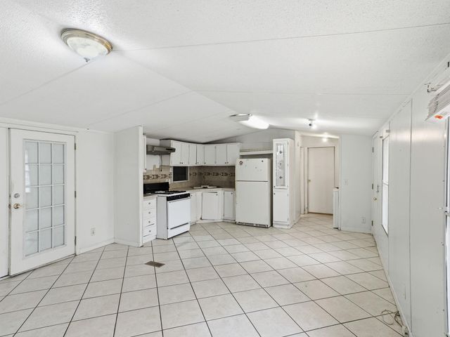 139 Stony Mont DR, Del Valle, TX 78617