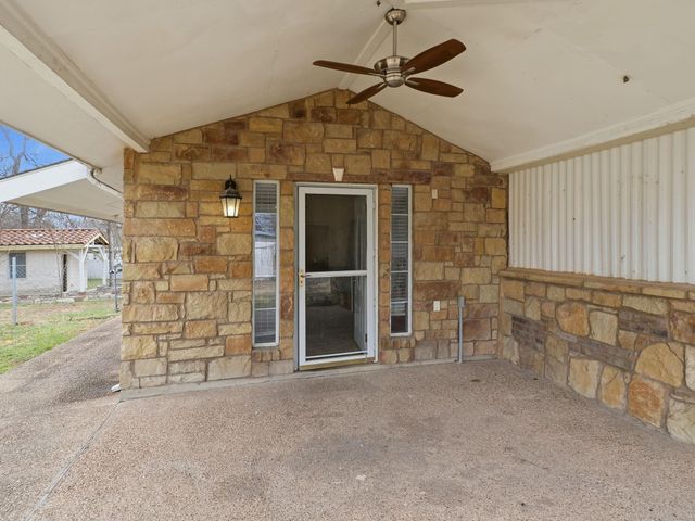 139 Stony Mont DR, Del Valle, TX 78617