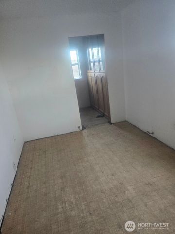 307 E 3rd Avenue, Odessa, WA 99159