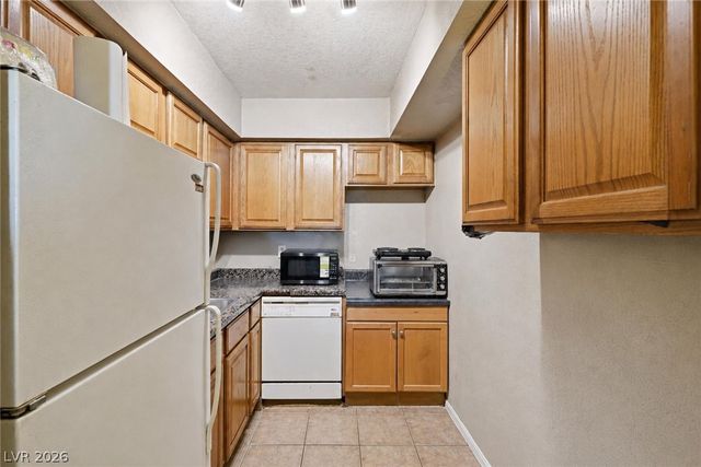 100 South Crestline Drive 16, Las Vegas, NV 89107