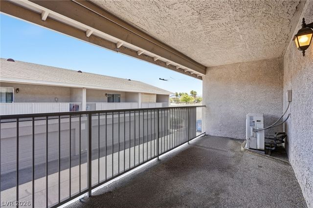 100 South Crestline Drive 16, Las Vegas, NV 89107