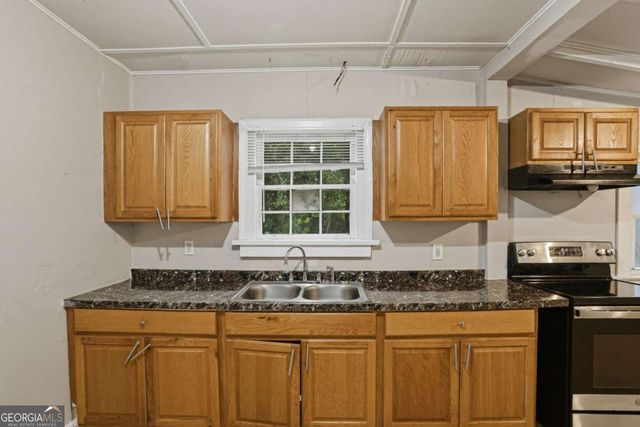 2641 Sylvan Road, Atlanta, GA 30344