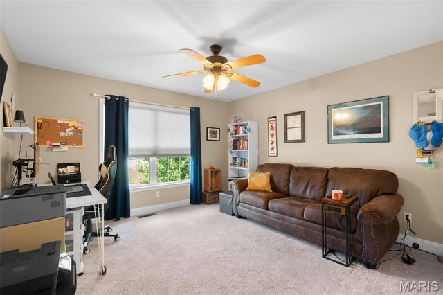 2362 Fire Crest Court, Washington, MO 63090