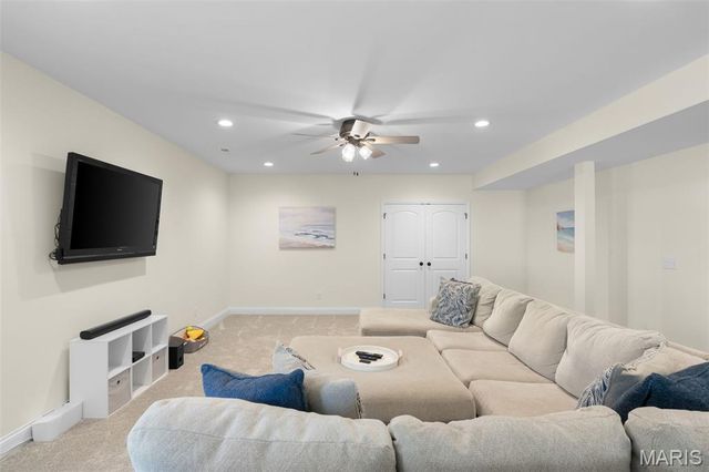 2362 Fire Crest Court, Washington, MO 63090
