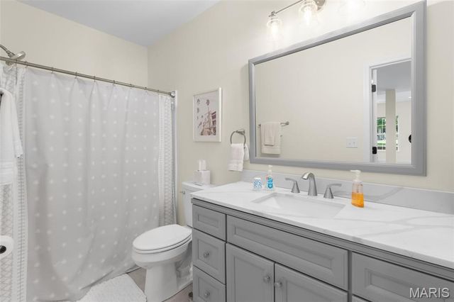 2362 Fire Crest Court, Washington, MO 63090