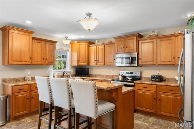 2362 Fire Crest Court, Washington, MO 63090