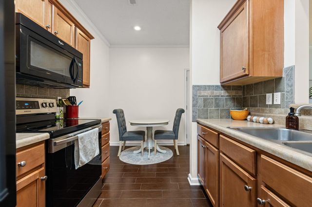1100 KENNESAW 301, Columbia, MO 65202