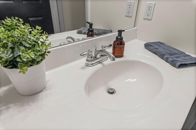 1100 KENNESAW 301, Columbia, MO 65202