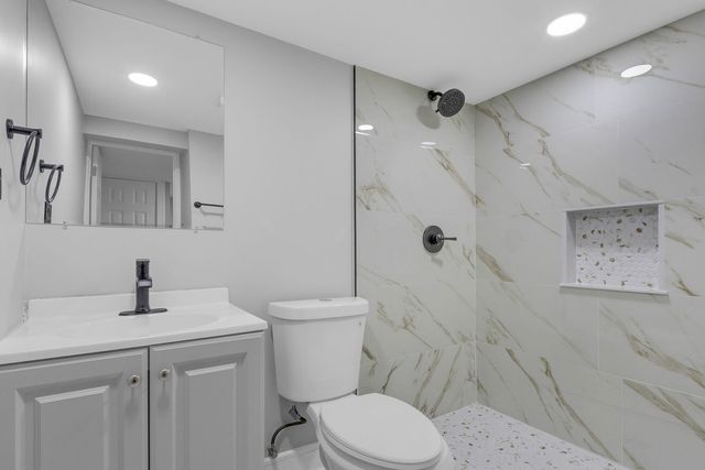 31 W US Highway 45, Vernon Hills, IL 60061