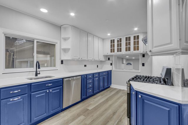 31 W US Highway 45, Vernon Hills, IL 60061