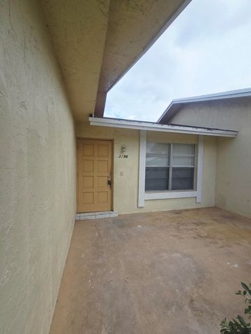 3196 49th Lane S, Lake Worth Beach, FL 33461