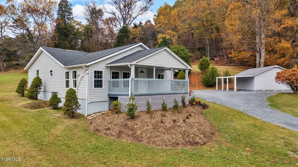 1592 Allison Road, Piney Flats, TN 37686