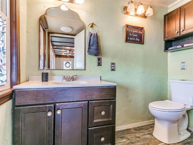 1217 W Industrial Road, Guthrie, OK 73044