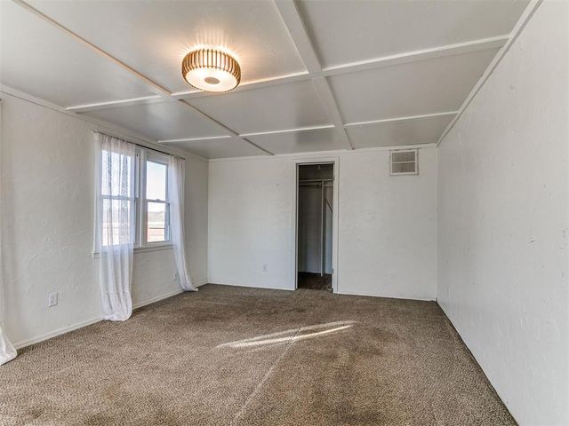 1217 W Industrial Road, Guthrie, OK 73044