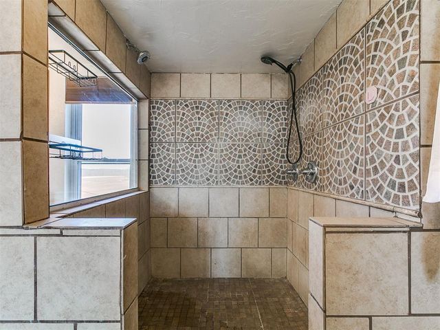 1217 W Industrial Road, Guthrie, OK 73044