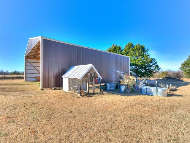 1217 W Industrial Road, Guthrie, OK 73044