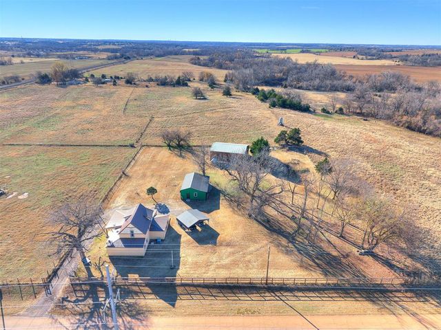 1217 W Industrial Road, Guthrie, OK 73044