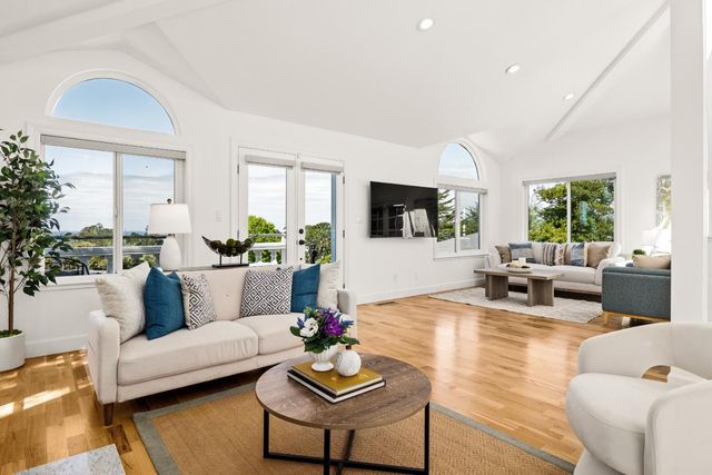 255 Thunderbird Drive, Aptos, CA 95003