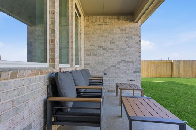 9119 Serene Haven Drive, Iowa Colony, TX 77583