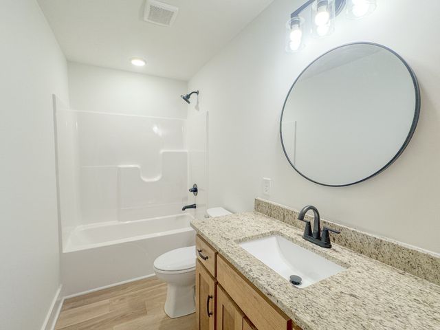 1790 Hawkins Branch Rd, Bethpage, TN 37022