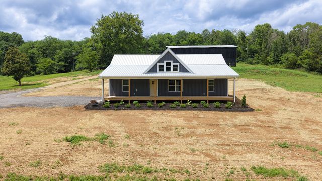 1790 Hawkins Branch Rd, Bethpage, TN 37022